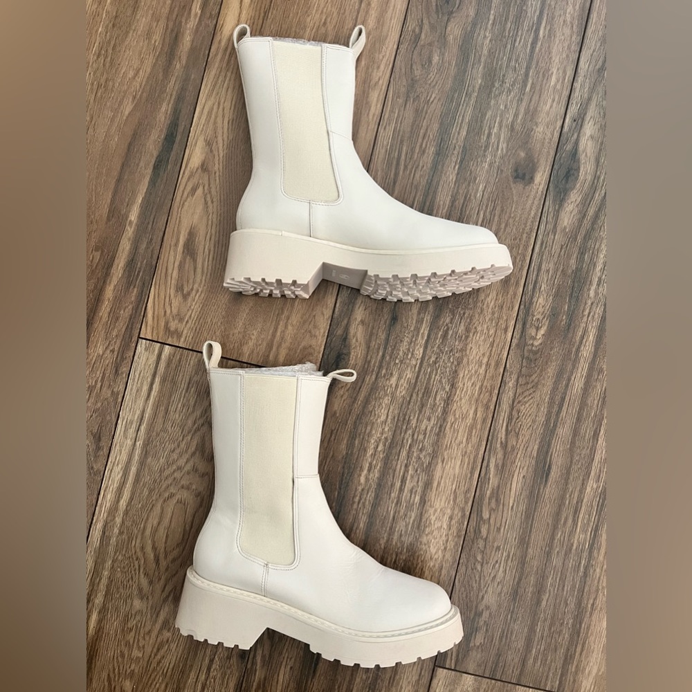 Steve Madden Bone Leather Chelsea Boots - Picture 4 of 4
